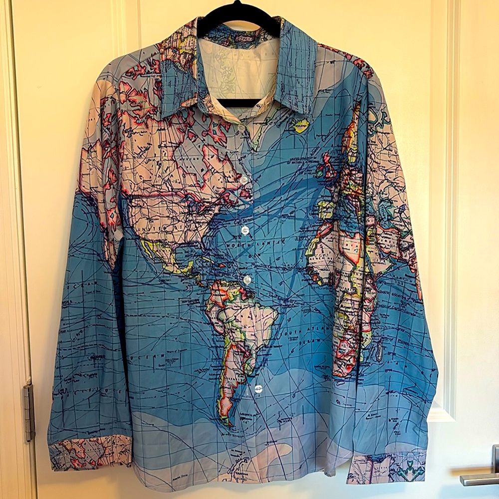 🌎 Travel Blouse